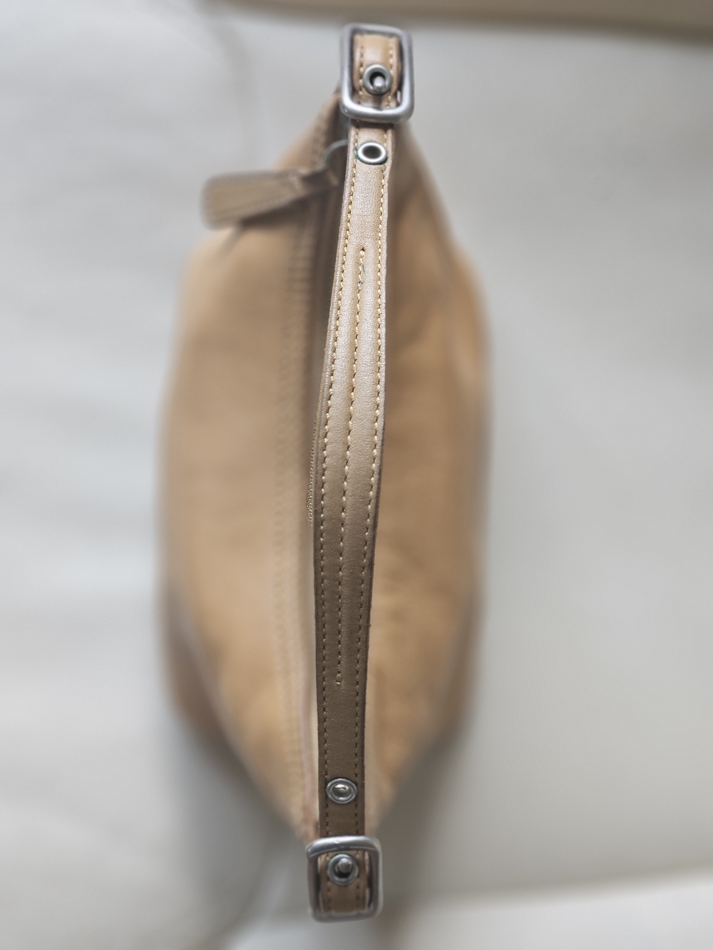 Vintage Coach Tan Leather Shoulder Hobo Bag - Picture 10 of 16